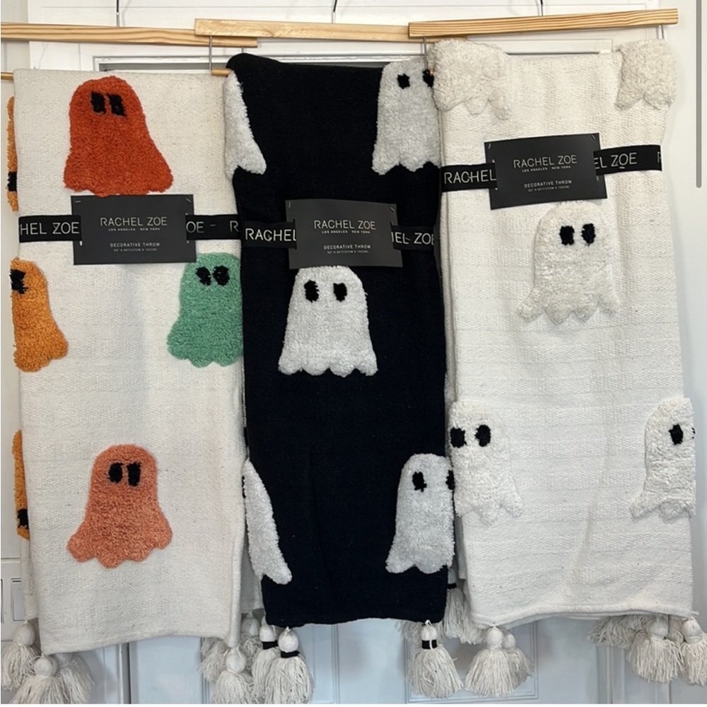 Viral TikTok Ghost Throw Blanket - Picture 8 of 8